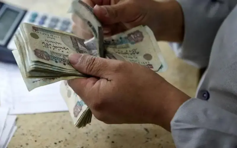 هل يُطبق رفع الحد الأدنى للأجور في القطاع الخاص؟